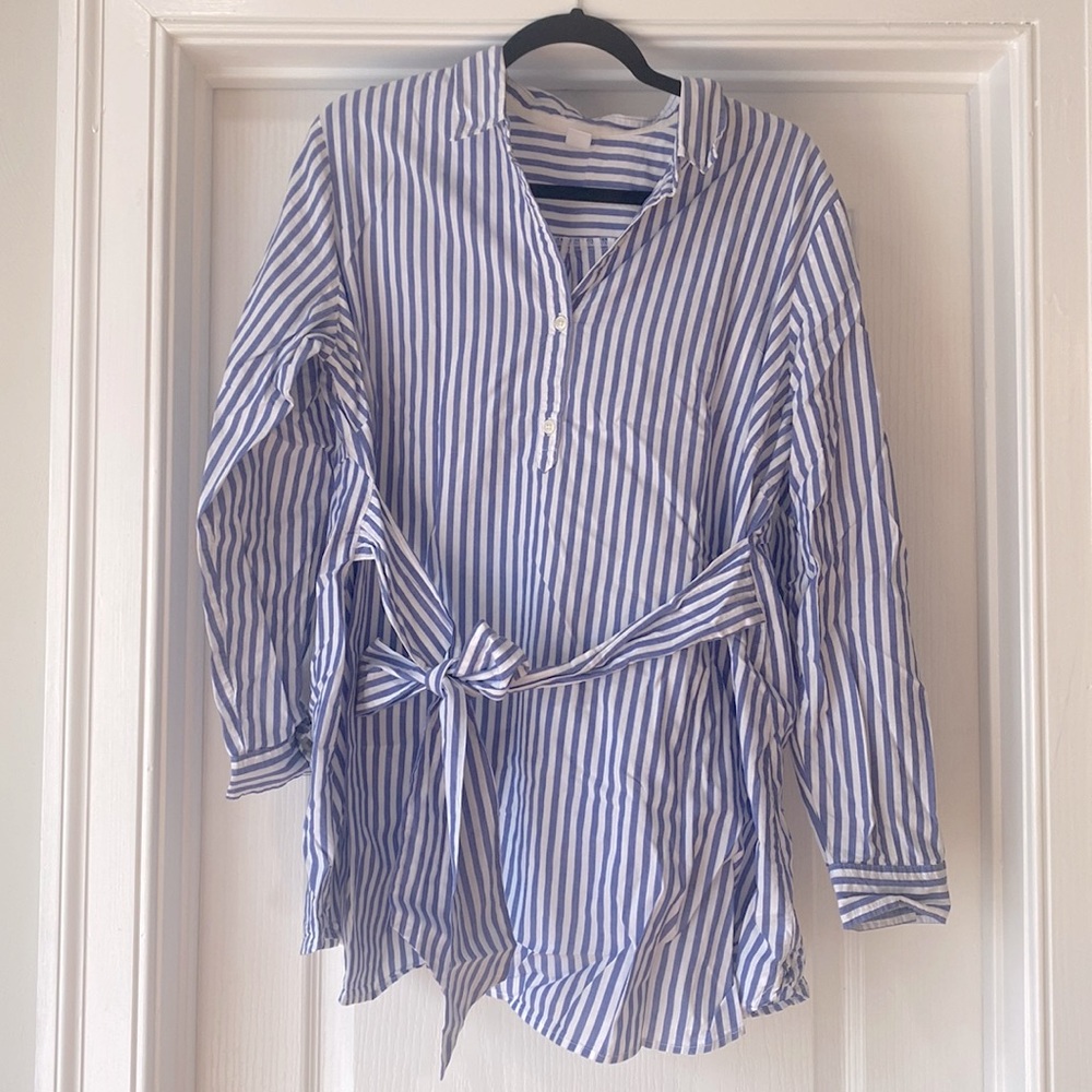 Old Navy Maternity striped blue and white top